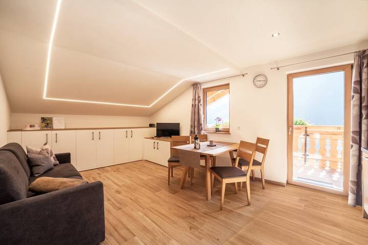 Hel lejlighed, Pet-friendly Apartment "Innergasserhof Ferienwohnung Enzian" in St. Martin in Passeier, Passeiertal