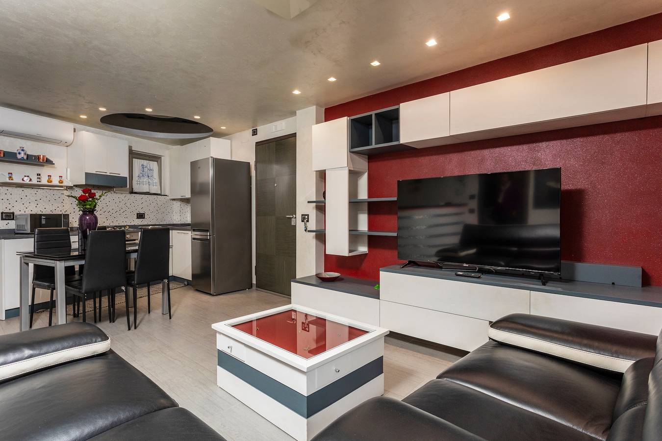 Apartamento entero, Apartamento 'Tao Rama Suite' con vistas al mar, Wi-Fi y aire acondicionado in Taormina, Provincia de Messina