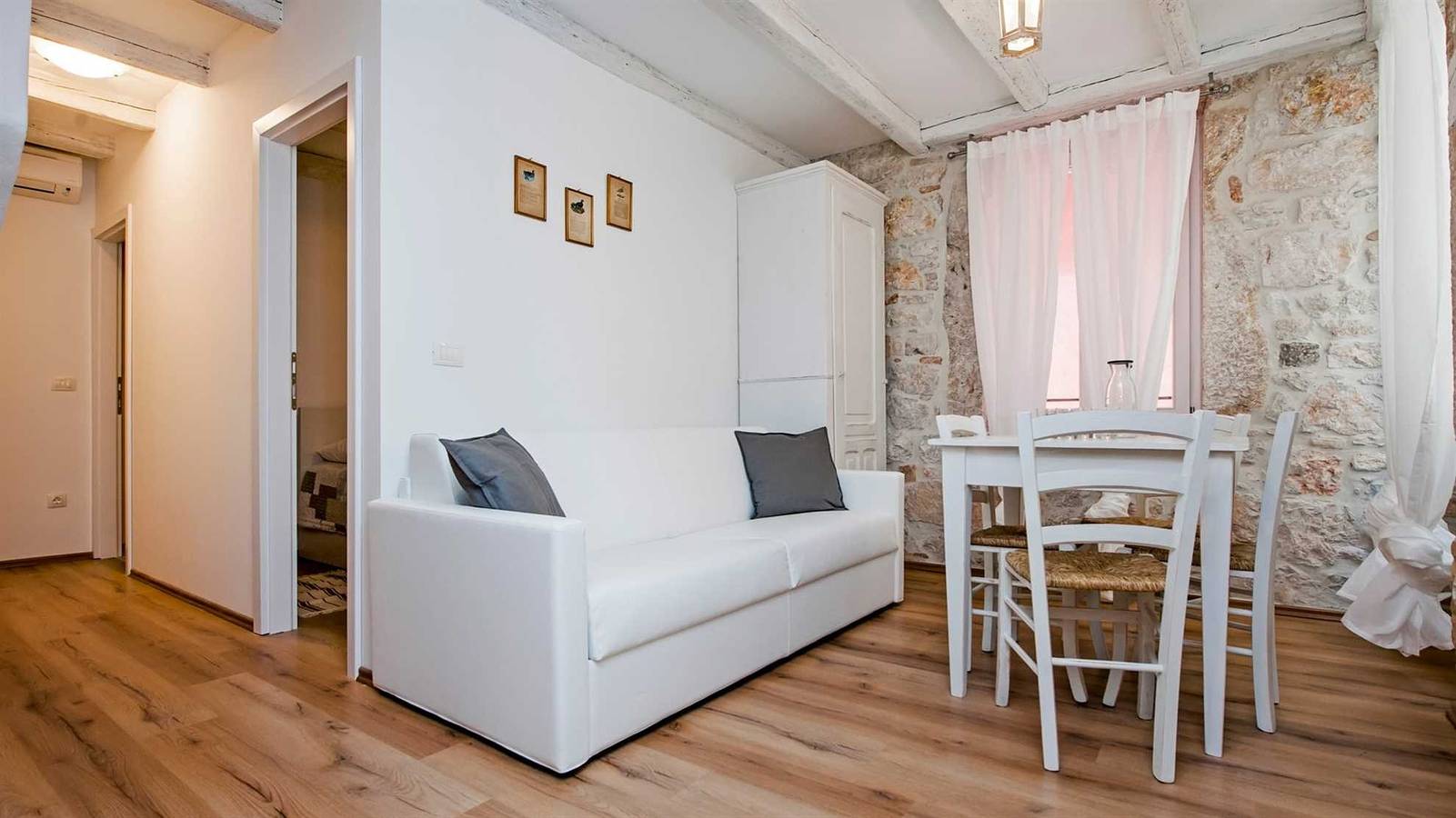 Entire apartment, Casa Roccia Bianca - Sole - One Bedroom Apartment in Rovinj, Rovinj region