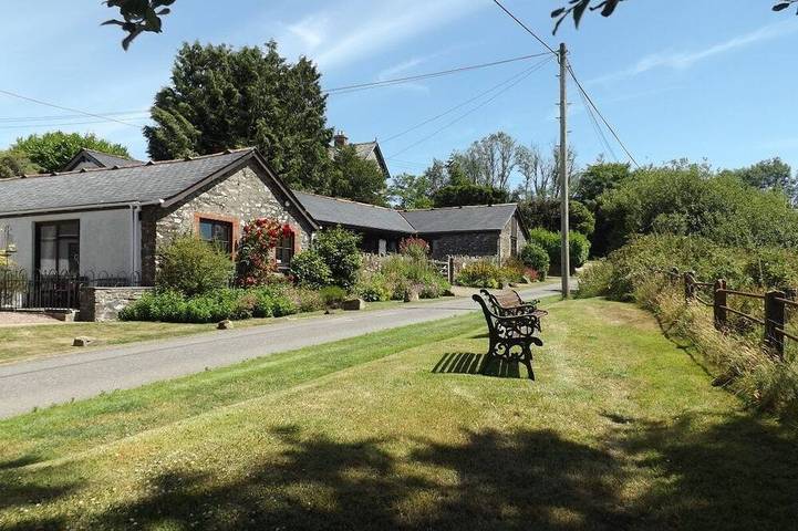 Holiday rental for 4 people, with garden, with pets in Dulverton