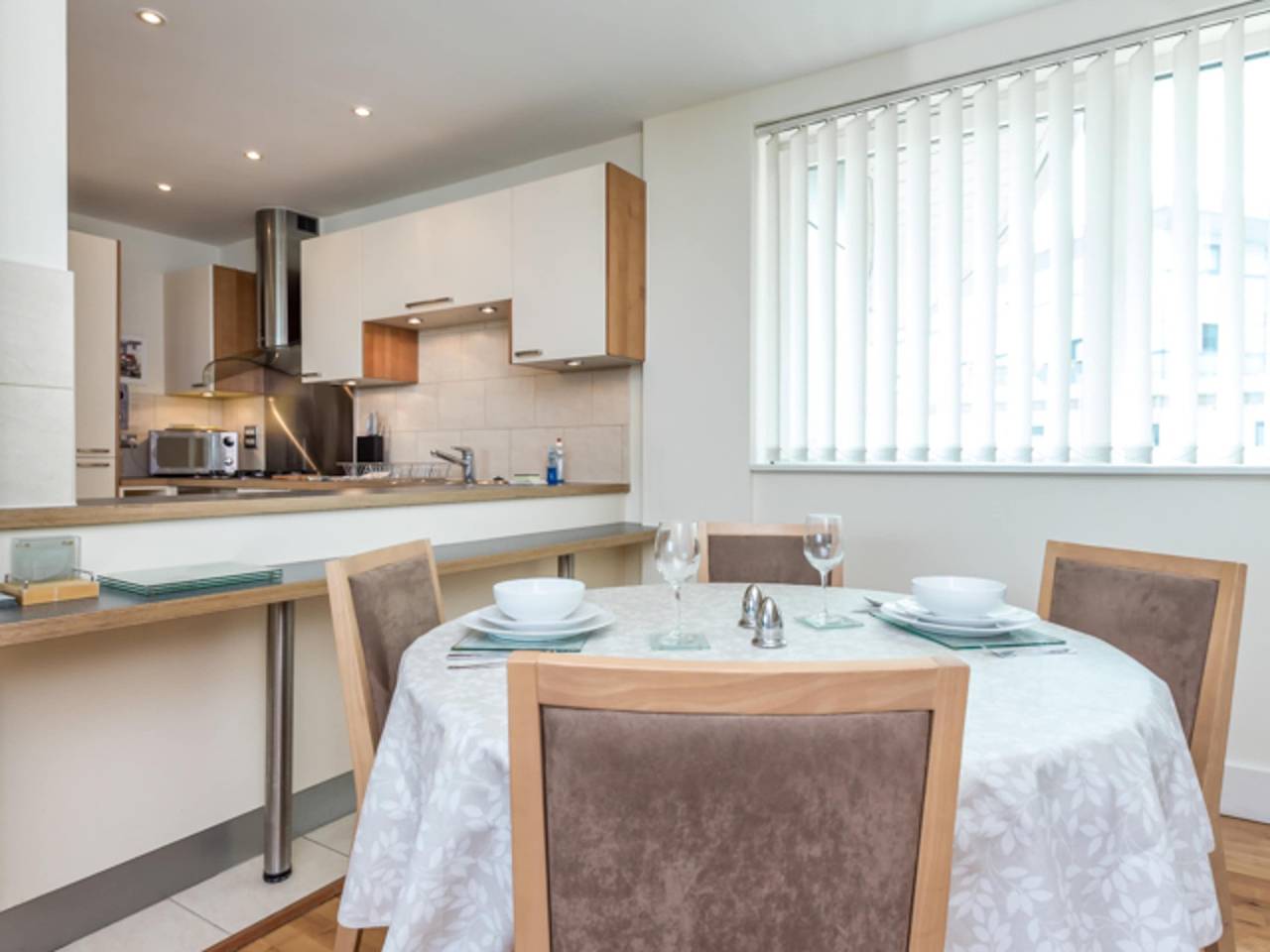 Entire apartment, Peregrine - Poole Quay Location in Poole, Poole Harbour