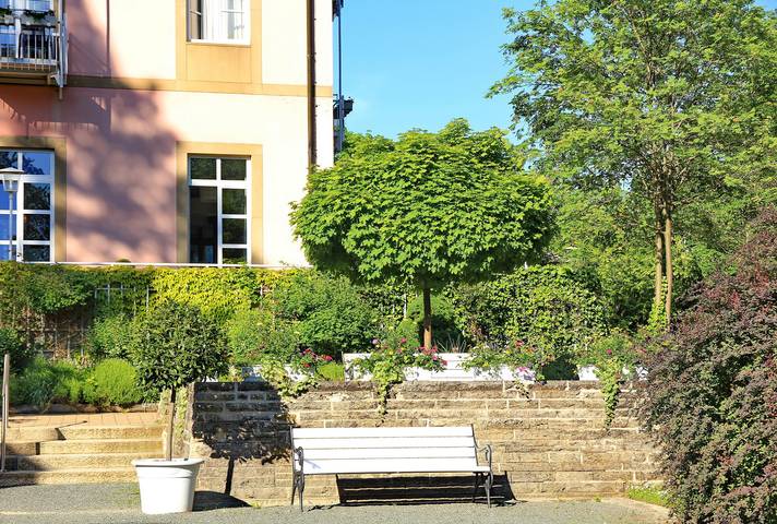 Relexa hotel Bad Steben - Basic-Einzelzimmer mit Zugang zu großem Bade- und Wellnessbereich in Bad Steben, Landkreis Hof