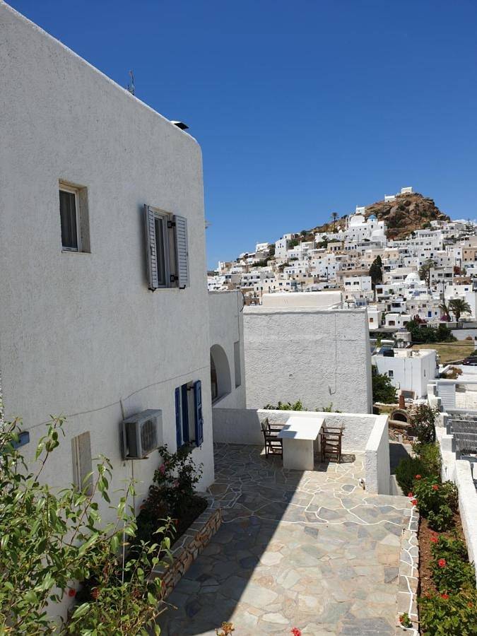 Hôtel pour 4 personnes, avec terrasse et jardin