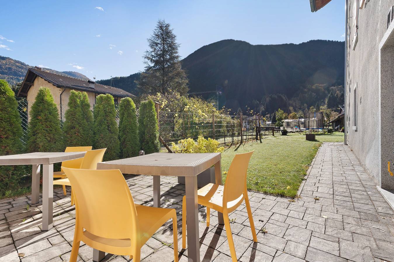 Appartamento intero, Appartamento 'Saone' con Vista Montagna, Giardino in Comune e Wi-Fi in Saone (Tione di Trento), Tione di Trento
