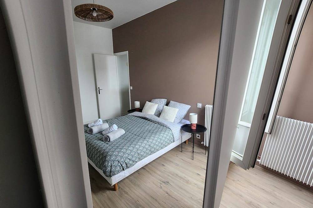 Apartamento entero, Le central, a spacious one-bedroom apartment in the heart of Jurançon in Jurançon, Béarn