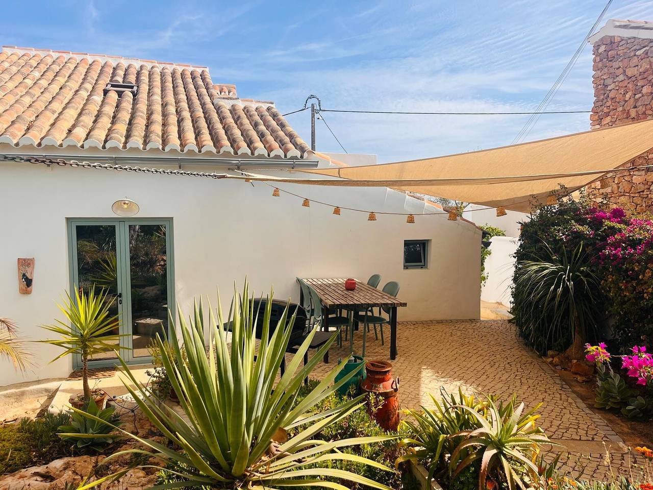 Casa vacanze Casa Burro con vista sulle montagne, piscina in comune, giardino e Wi-Fi in Moncarapacho, Parque Natural da Ria Formosa