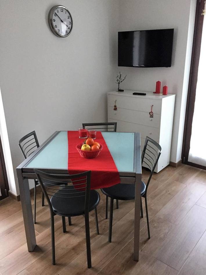 Casa vacanza per 3 persone, con panorama e giardino, adatto a famiglie con bambini a Comune di Gressan