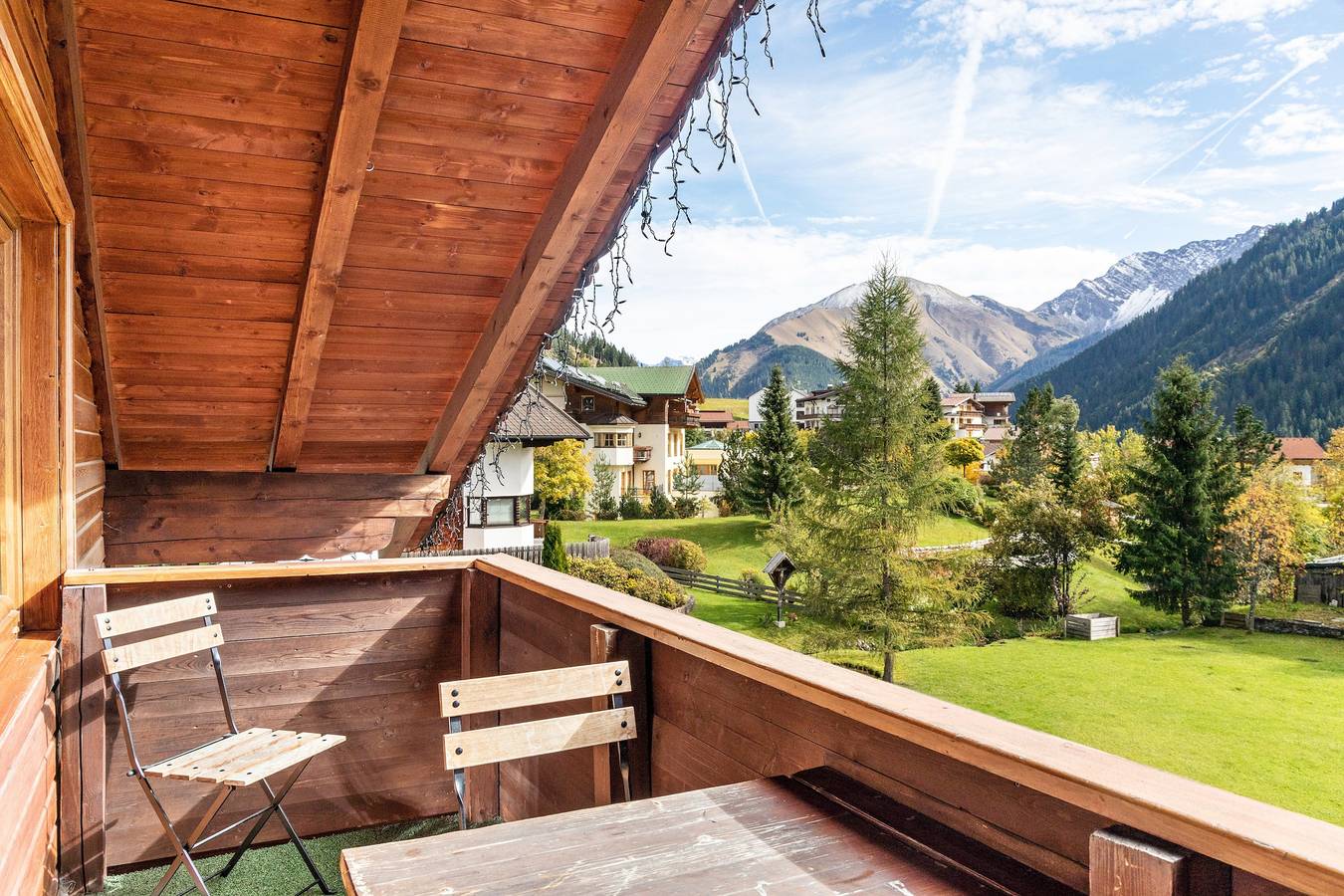 Geheel appartement, Appartement 'Haus Berwang - Alpin' met Uitzicht op de Bergen, Privéterras en Wifi in Lechtal Alps, Berwang