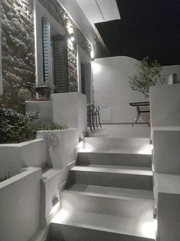 Gîte pour 2 personnes, avec jardin dans Carystos