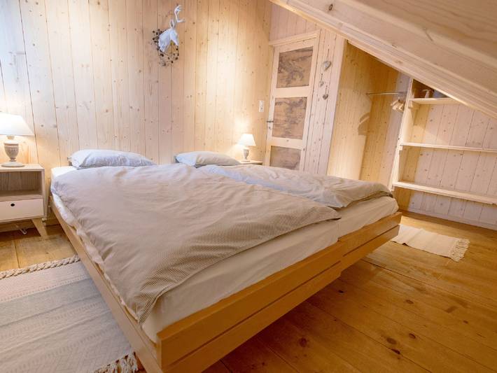 Ferienhaus für 4 Personen, mit Ausblick und Terrasse sowie Garten und Seeblick in der Schweiz - 4