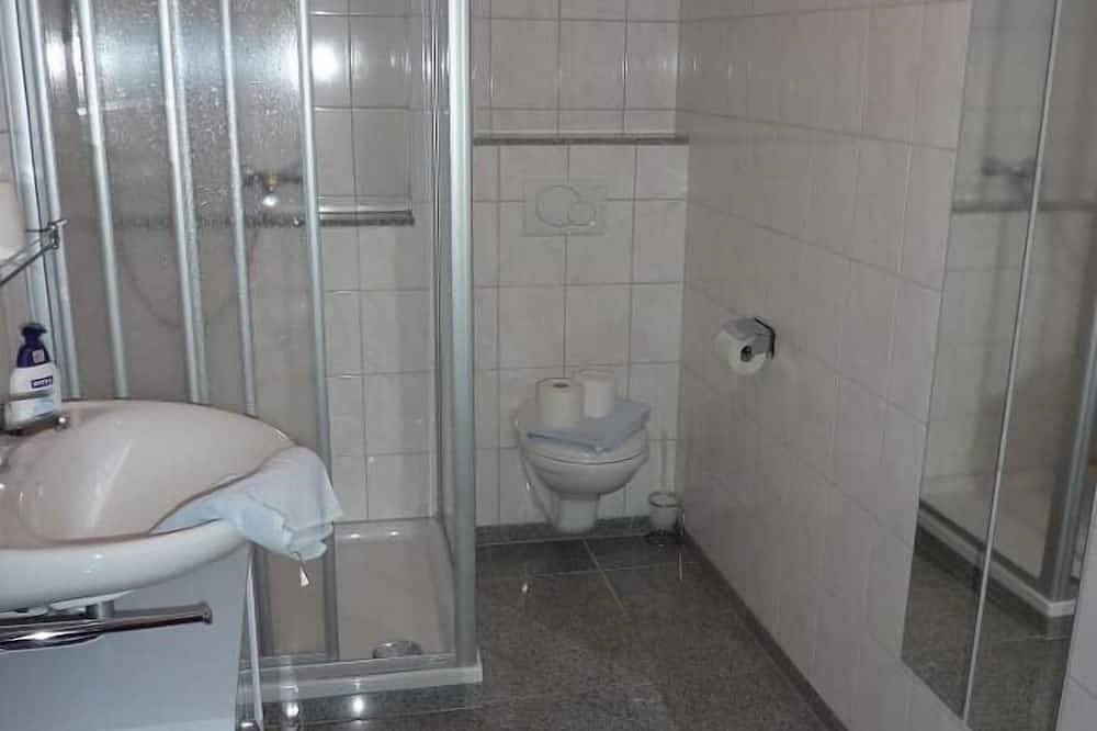 Ganze Wohnung, Fewo mit Balkon für 2 Personen mit Frühstück möglich in Wegscheid, Passauer Land