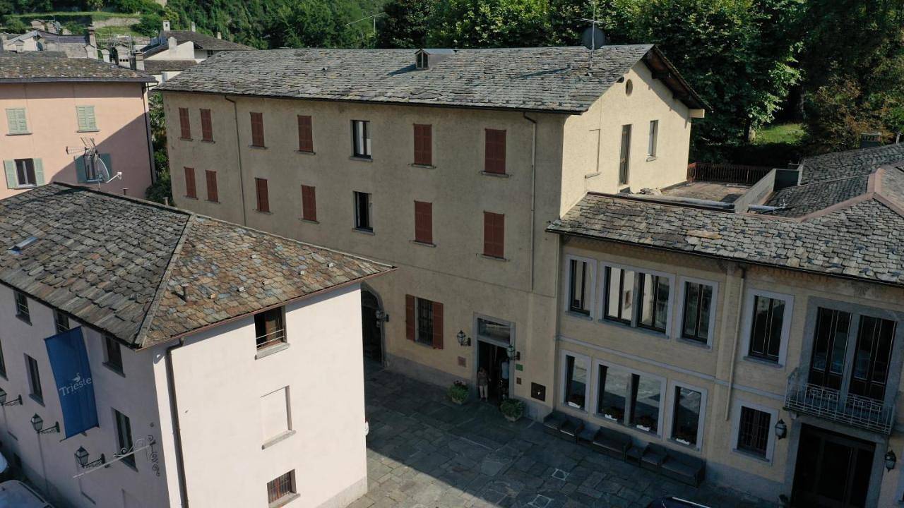 Hotel Trieste in Morbegno (Village), Morbegno