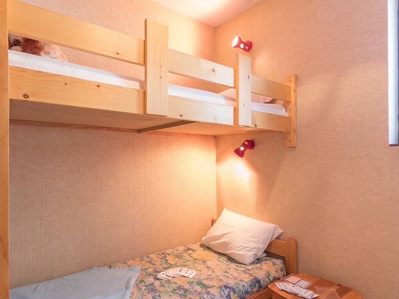 Entire apartment, Monêtier Les Bains - 3-room apartment with garden, renovated, near Grands Bains in Le Monêtier-les-Bains, Serre Chevalier
