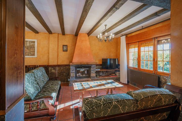 Chalet para 16 personas, con Balcón y Jardín en Provincia de Burgos - 3