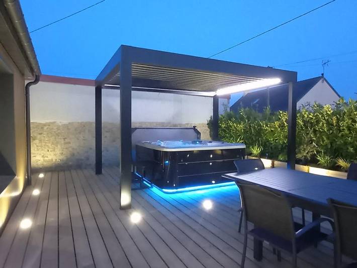 Gîte pour 6 personnes, avec jardin et jacuzzi dans Joganville