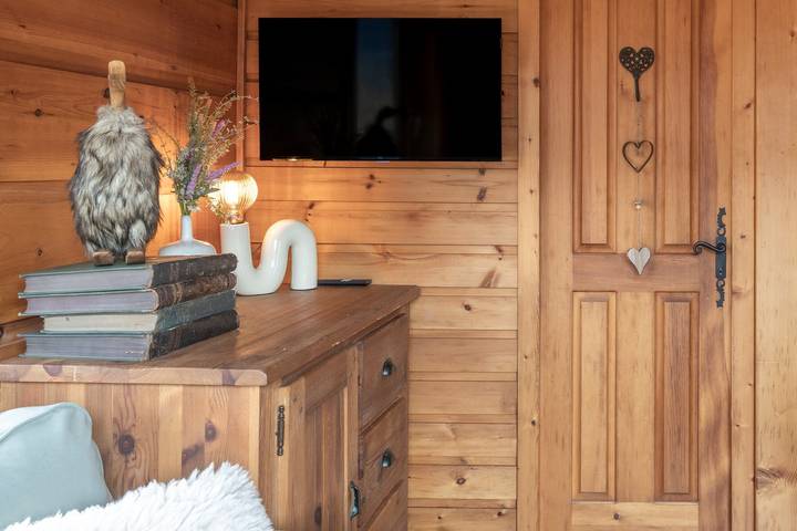 Chalet „Gemütlich mit Mezzanine“: Bergblick, private Terrasse & Wlan in Verchaix, Region Bonneville