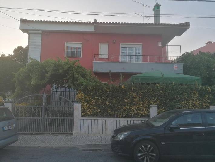 Casa de férias para 5 pessoas, com Terraço e Jardim em Vila Franca de Xira