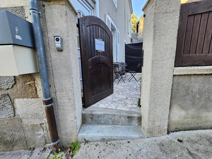 Gîte pour 4 personnes, avec terrasse, animaux acceptés à Châteaumeillant - 3