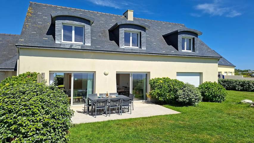 Location de vacances pour 9 personnes, avec jardin dans Plage Porz Liogan Le Conquet - 2