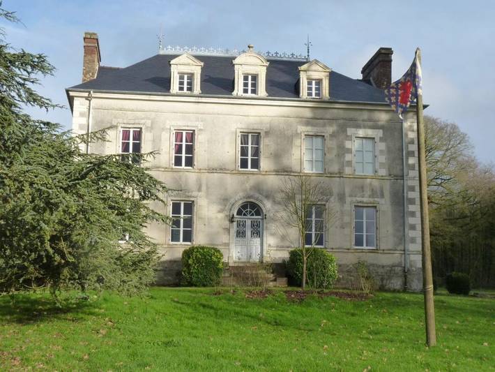 Location de vacances pour 2 personnes, avec Jardin et Vue à Comblessac