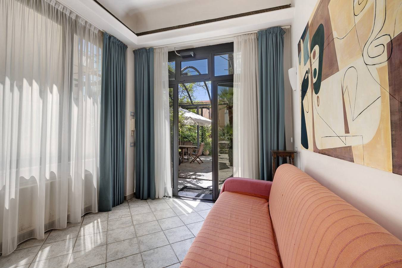 Appartamento intero, Appartamento vacanze '4 Mehari con giardino privato, A/C e Wi-Fi in Varigotti, Comune di Finale Ligure