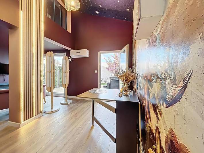 Location de vacances pour 2 personnes, avec terrasse ainsi que jacuzzi et jardin à Gradignan - 4