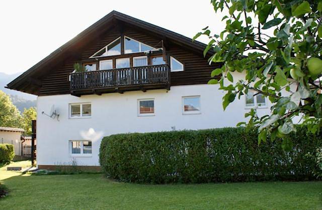 Ferienwohnung für 4 Personen, mit Ausblick und Terrasse sowie Garten - 1