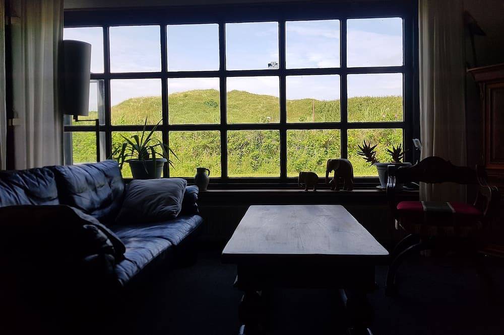 Großes Ferienhaus  direkt vor  den Dünen in Julianadorp aan Zee, Julianadorp