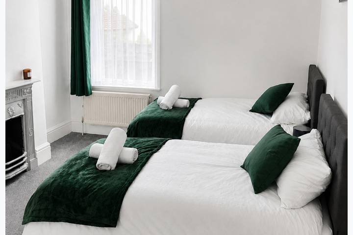 Holiday rental for 6 people, with Garden in Coventry