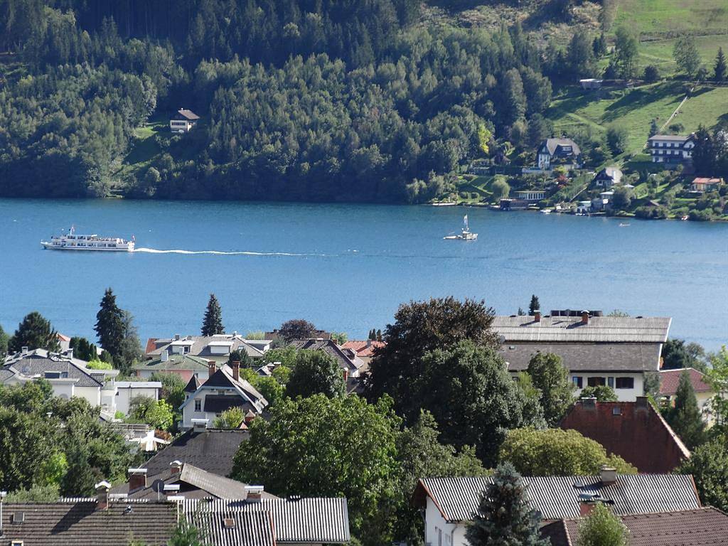 Ganze Ferienwohnung, Appartement/Fewo, Balkon, Pool, Seeblick in Seeboden, Oberkärnten
