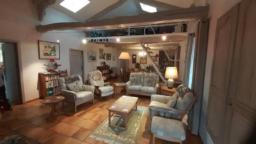 Location de vacances pour 6 personnes, avec jardin ainsi que piscine et vue à Saint-Antonin-Noble-Val - 4