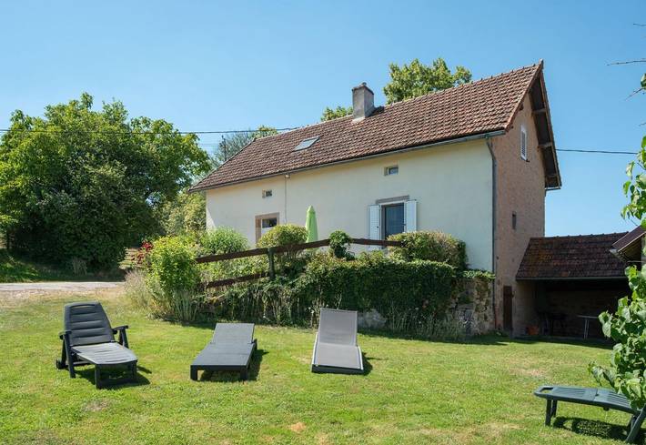 Gîte pour 6 personnes, avec Terrasse ainsi que Jardin et Vue