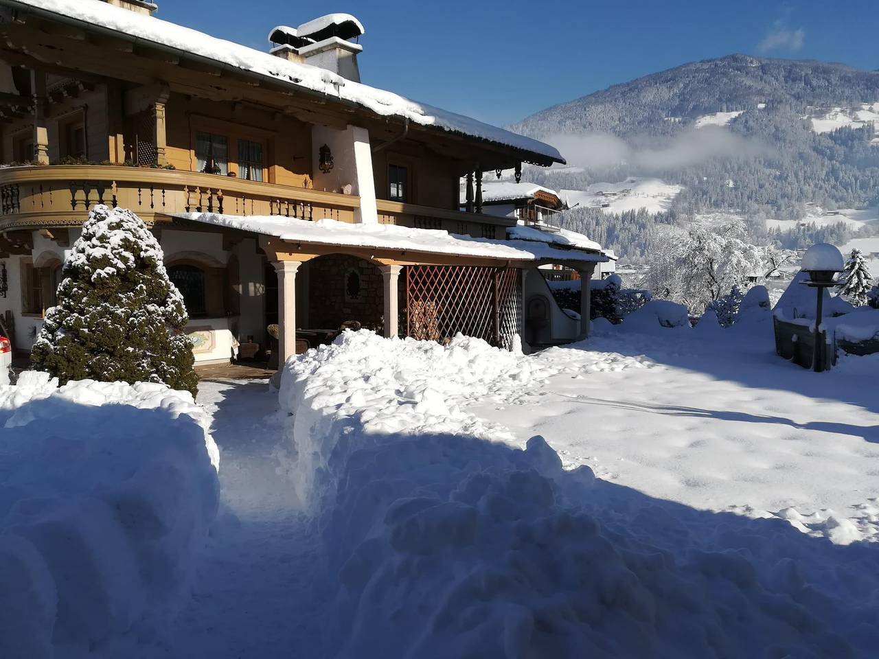 Ganze Ferienwohnung, Comfort-Appartement Keiler in Tuxer Alpen, Schlitters