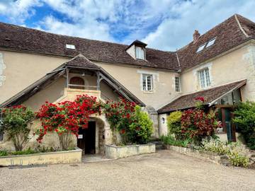 Chambre d’hôte pour 2 personnes, avec jardin ainsi que jacuzzi et piscine, animaux acceptés dans Yonne