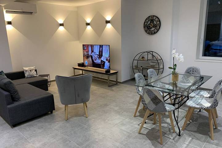 Location de vacances pour 6 personnes, avec terrasse dans Guarbecque