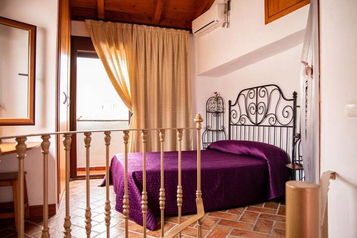 Casa rural para 3 personas, con terraza - 1