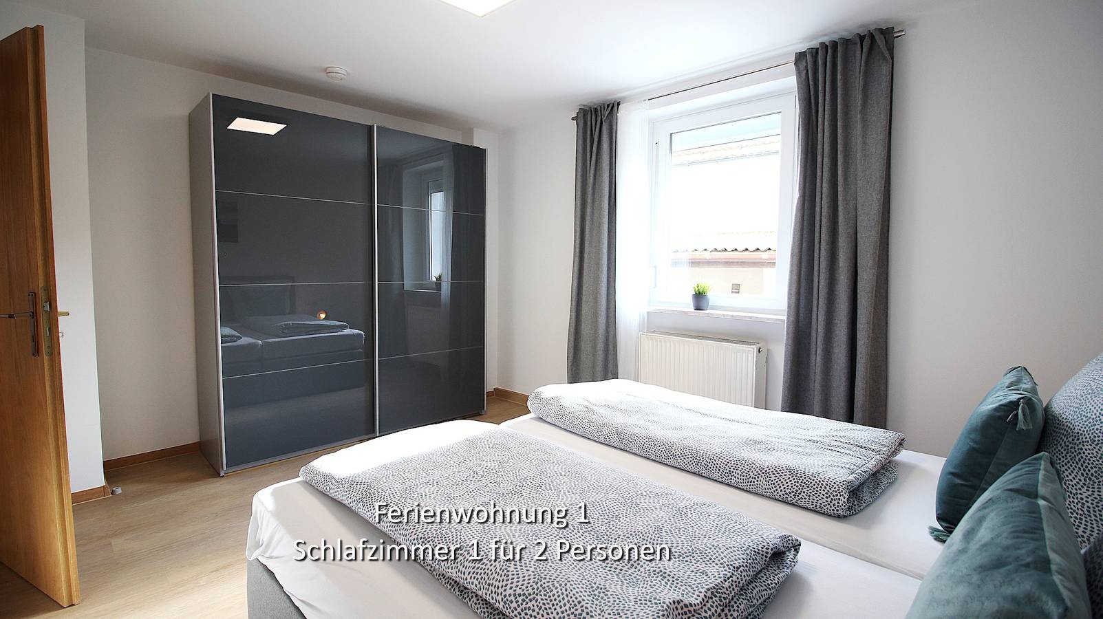 Ganze Ferienwohnung, Charmante 3 Zimmerwohnung in Würzburg nähe Uniklinik in Würzburg, Fränkisches Weinland