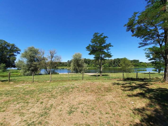 Location de vacances pour 5 personnes, avec vue ainsi que jardin et terrasse à Saint-Benoît-sur-Loire - 4