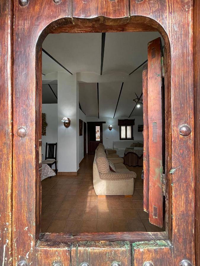 Casa de vacaciones para 13 personas, con piscina además de jardín y vistas en Los Pedroches - 2