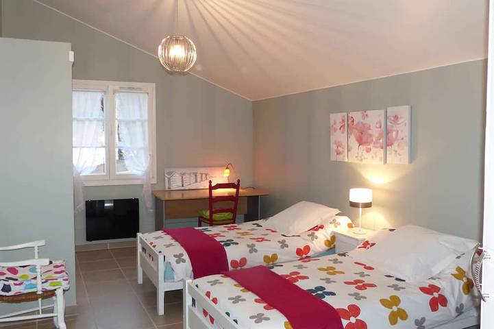 Location de vacances pour 12 personnes, avec piscine et jardin ainsi que terrasse et jacuzzi à Guéthary - 4