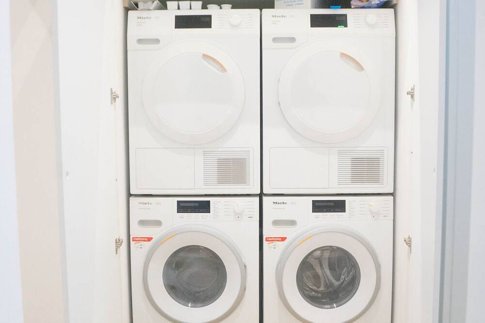 Ganze Wohnung, Ein Designjuwel im Herzen von Mitte-Moabit (3 Schlafzimmer / 2 Bäder) in Moabit Berlin, Berlin