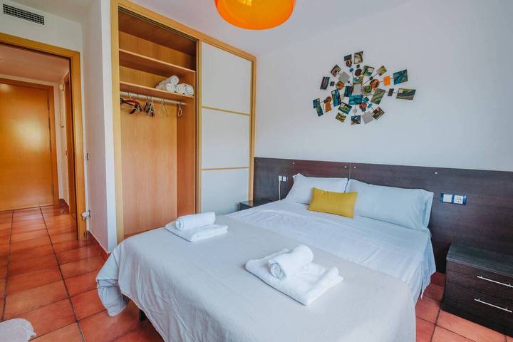 Apartamento vacacional entero, Apartamento de vacaciones para 6 personas con vistas al mar in Alcanar, Costa Dorada