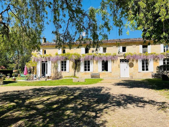 Chambre d’hôte pour 2 personnes, avec piscine ainsi que jardin et vue à Mombrier