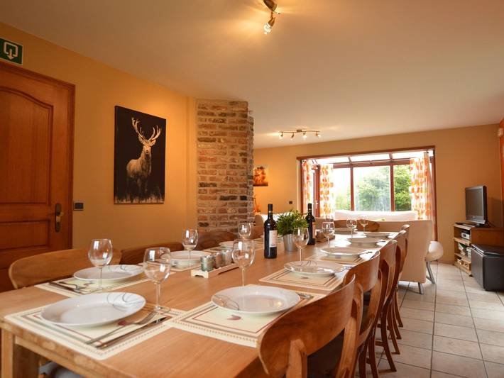 Location de vacances pour 12 personnes, avec terrasse et jardin dans Robertville - 4