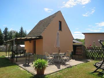 Ferienhaus für 3 Personen, mit Garten und Terrasse, kinderfreundlich in Mecklenburg-Strelitz