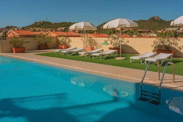 Gîte pour 4 personnes, avec balcon/terrasse et piscine à Villasimius