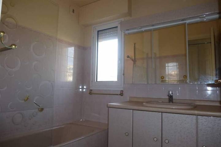 Appartement entier, Appartement T3 - Parking privé - 300 m Mer & Plage in Fréjus Plage, Fréjus