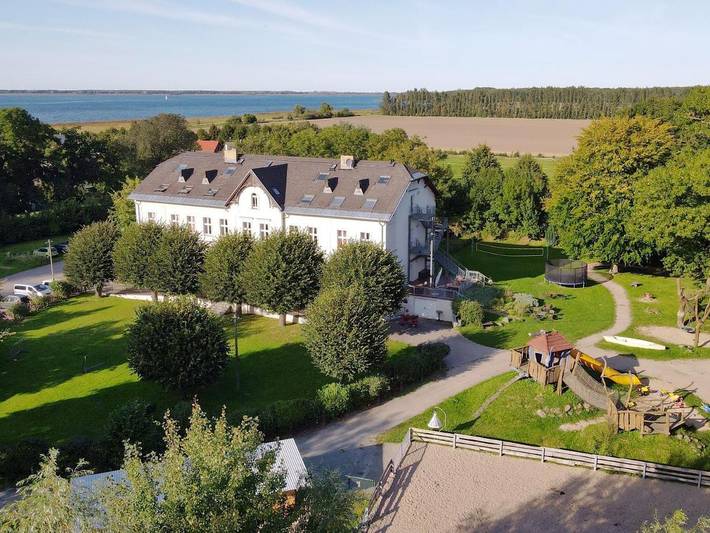 Ferienhaus für 2 Personen, mit Whirlpool und Terrasse sowie Garten und Pool in Altenpleen