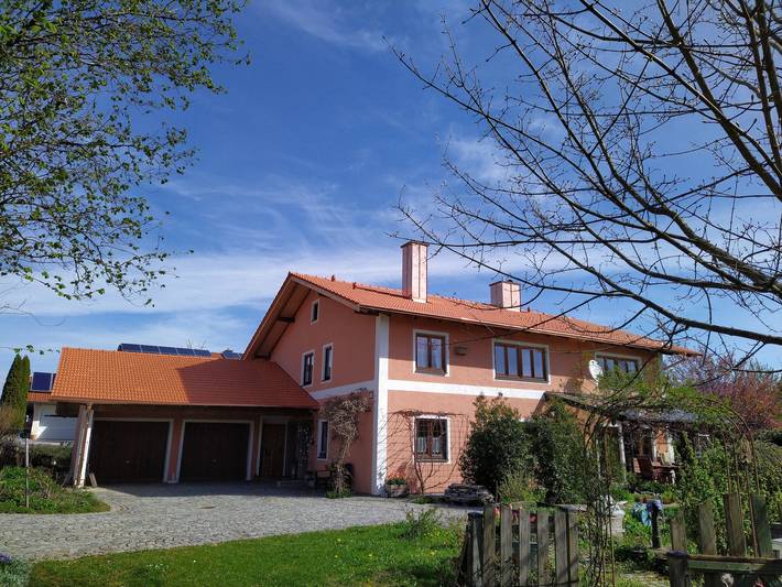 Ferienwohnung für 5 Personen, mit Balkon und Garten