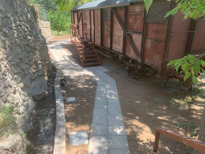 Albergue para 4 personas, con terraza además de jardín y jacuzzi en Rincón de Ademuz - 3